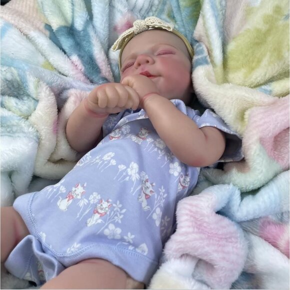 🆕18Inch Reborn Baby Dolls Full Vinyl Body Girls Sleeping Baby Doll with Toy - Picture 3 of 5